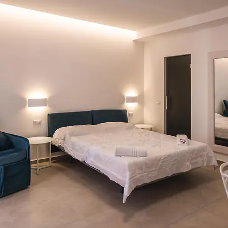 Aura بيت ضيافة 4*